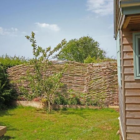 Вилла Tiny House On Isolated Farm By The Cornish Coast Буде Экстерьер фото
