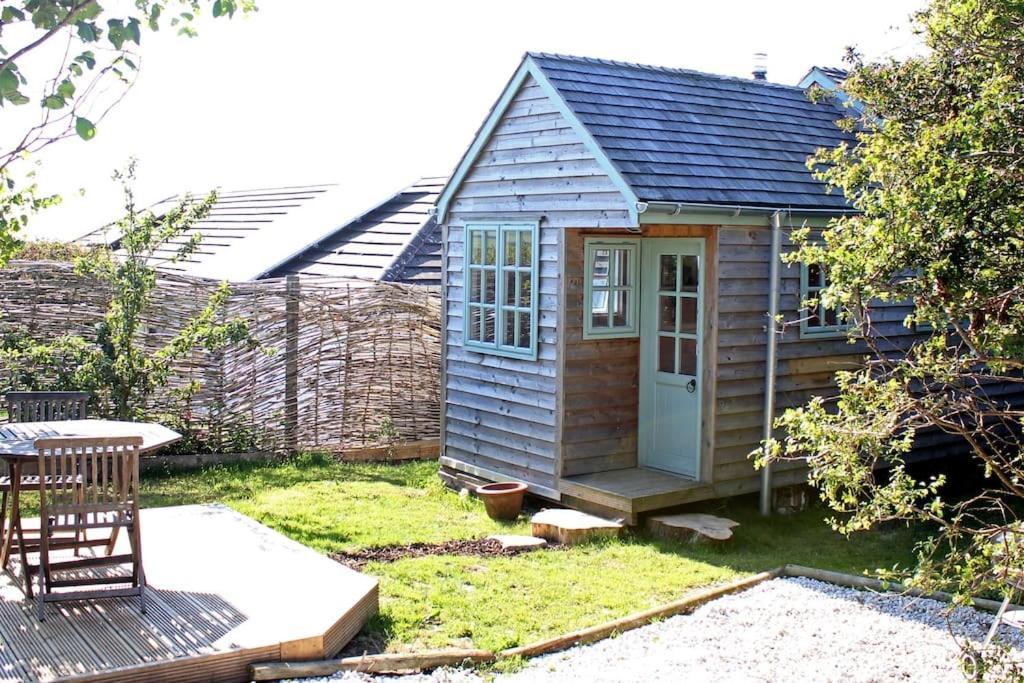 Вилла Tiny House On Isolated Farm By The Cornish Coast Буде Экстерьер фото